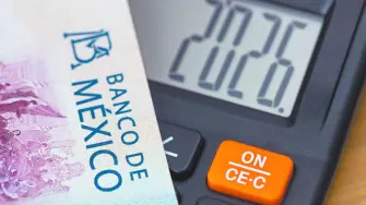 La economía mexicana registrará un crecimiento contenido respecto de 2025, que puede aproximarse a 1.5%, estimó la senior portfolio manager de la administradora de riesgo Franklin Templeton, Nadia Montes de Oca.

Para más información del tema, visita: 
https://www.eleconomista.com.mx/economia/franklin-templeton-espera-pib-mexico-1-5-t-mec-mayor-riesgo-20260218-800441.html

¡Síguenos en nuestras redes sociales para mantenerte informado!

Twitter: https://twitter.com/eleconomista 
Facebook: https://www.facebook.com/ElEconomista.mx
Instagram: https://www.instagram.com/eleconomistamx
LinkedIn: https://www.linkedin.com/company/el-economista/

#ElEconomista #PIB #Economía