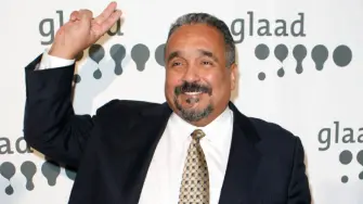 La música de Colón combinaba elementos de jazz, rock y salsa, incorporando los ritmos de la música tradicional de Cuba, Puerto Rico, Brasil y África.

Para más información del tema, visita: https://www.eleconomista.com.mx/arteseideas/muere-willie-colon-malo-astro-salsa-20260221-800985.html 

¡Síguenos en nuestras redes sociales para mantenerte informado!

Twitter: https://twitter.com/eleconomista 
Facebook: https://www.facebook.com/ElEconomista.mx
Instagram: https://www.instagram.com/eleconomistamx
LinkedIn: https://www.linkedin.com/company/el-economista/

#ElEconomista #WillieColón