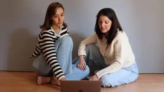 Jimena y Fernanda Villalón cofundadoras de De mi para ti.