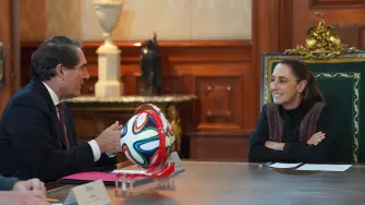 La presidenta de México, Claudia Sheinbaum, recibió al ⁠director ⁠general global ‌de ⁠Coca-Cola, Henrique ⁠Braun.