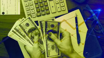 Las remesas recibidas en México durante enero sumaron 4,594 millones de dólares, según información del Banco de México (Banxico).

Para más información del tema, visita: https://www.eleconomista.com.mx/sectorfinanciero/remesas-inician-2026-caida-rompen-racha-ingresos-superiores-5-000-millones-dolares-20260302-802260.html

Twitter: https://twitter.com/eleconomista 
Sitio web: https://www.eleconomista.com.mx/ 
Facebook: https://www.facebook.com/ElEconomista.mx 

#ElEconomista #CapitalHumano #EETV #SectorFinanciero