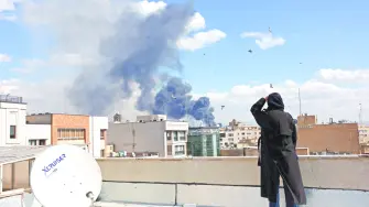 La cancillería informó que los connacionales salieron por vía terrestre desde Irán. Israel, Jordania, Líbano y Qatar. Se espera que el número de evacuados aumente en los próximos días.

Para más información del tema, visita: https://www.eleconomista.com.mx/internacionales/sre-evacua-rutas-terrestres-121-mexicanos-medio-oriente-20260303-802474.html
¡Síguenos en nuestras redes sociales para mantenerte informado!

Twitter: https://twitter.com/eleconomista 
Facebook: https://www.facebook.com/ElEconomista.mx
Instagram: https://www.instagram.com/eleconomistamx
LinkedIn: https://www.linkedin.com/company/el-economista/

#ElEconomista #EETV