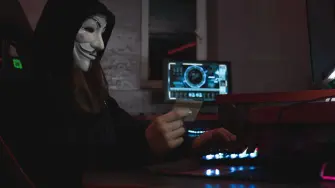 En una época donde la IA logra clonar con exactitud, hay que dudar de todo.