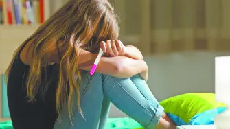 La preocupación entre adolescentes crece cuando una relación sexual no fue planeada y la información confiable no llega a tiempo.