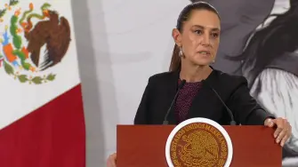 La presidenta de México, Claudia Sheinbaum, afirmó que el gobierno mexicano llegará a la revisión del T-MEC con la prioridad de eliminar aranceles impuestos por Estados Unidos a productos que cumplen con las reglas del acuerdo.

Para más información del tema, visita: https://www.eleconomista.com.mx/politica/mexico-buscara-eliminar-aranceles-reforzar-reglas-origen-revision-t-mec-sheinbaum-20260310-803523.html

Twitter: https://twitter.com/eleconomista 
Sitio web: https://www.eleconomista.com.mx/ 
Facebook: https://www.facebook.com/ElEconomista.mx 

#ElEconomista #EETV #Política