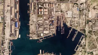 También advirtió que habrá un bombardeo "sin piedad" a la costa para hundir continuamente barcos y buques iraníes. 

Para más información del tema, visita: https://www.eleconomista.com.mx/internacionales/donald-trump-pide-otros-gobiernos-enviar-fuerzas-navales-estrecho-ormuz-20260314-804241.html 

¡Síguenos en nuestras redes sociales para mantenerte informado! 

Twitter: https://twitter.com/eleconomista 
Facebook: https://www.facebook.com/ElEconomista.mx 
Instagram: https://www.instagram.com/eleconomistamx 
LinkedIn: https://www.linkedin.com/company/el-economista/ 

#ElEconomista #EstrechodeOrmuz #Trump