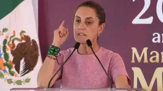 La presidenta de México ha afirmado que México colabora con Estados Unidos en la lucha contra el narcotráfico pero siempre desde el marco de su soberanía e independencia.

Para más información del tema, visita: https://www.eleconomista.com.mx/politica/sheinbaum-reitera-trump-mexico-gobierna-pueblo-mujeres-narco-20260314-804268.html

¡Síguenos en nuestras redes sociales para mantenerte informado!

Twitter: https://twitter.com/eleconomista 
Facebook: https://www.facebook.com/ElEconomista.mx
Instagram: https://www.instagram.com/eleconomistamx
LinkedIn: https://www.linkedin.com/company/el-economista/

#ElEconomista #Sheinbaum #Trump