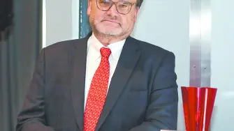 Alejandro Ritch entregó los premios a los mejores fondos de inversión de México durante la edición 14