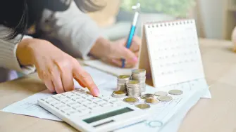 Cumplir tus metas financieras no significa vivir en restricción permanente.