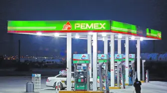 Un modelo de franquicia permite invertir en una gasolinera sin operarla, con rendimientos mensuales y gestión a cargo de la empresa.


Para más información del tema, visita:  https://www.eleconomista.com.mx/el-empresario/te-gustaria-gasolinera-puedes-invertir-franquicia-550-000-pesos-20260323-805316.html
¡Síguenos en nuestras redes sociales para mantenerte informado!

Twitter: https://twitter.com/eleconomista 
Facebook: https://www.facebook.com/ElEconomista.mx
Instagram: https://www.instagram.com/eleconomistamx
LinkedIn: https://www.linkedin.com/company/el-economista/

#ElEconomista #EETV