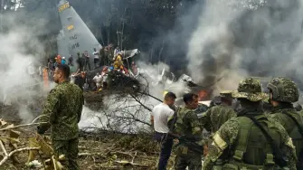 Este es el segundo accidente de un avión C-130 Hércules en Sudamérica en menos de un mes.


Para más información del tema, visita: https://www.eleconomista.com.mx/internacionales/8-muertos-deja-accidente-avion-militar-125-ocupantes-colombia-20260323-805484.html

¡Síguenos en nuestras redes sociales para mantenerte informado!

Twitter: https://twitter.com/eleconomista 
Facebook: https://www.facebook.com/ElEconomista.mx
Instagram: https://www.instagram.com/eleconomistamx
LinkedIn: https://www.linkedin.com/company/el-economista/

#ElEconomista #EETV