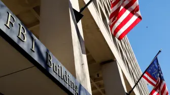 Un grupo de piratas informáticos vinculado a Irán accedió a una cuenta de correo electrónico del director del FBI, Kash Patel, y publicó en internet fotos personales y otros materiales, informaron el viernes medios estadounidenses.