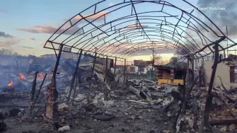 31 de marzo de 2022. Tropas ucranianas liberan Bucha. La localidad cercana a Kiev sufrió algunos de los peores crímenes de guerra rusos. El fotógrafo aficionado Vasyl Molchan arriesgó su vida para documentar el horror.

¡Síguenos en nuestras redes sociales para mantenerte informado!