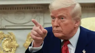 Expertos han señalado que los ataques contra la infraestructura energética civil podrían constituir un crimen de guerra.

Para más información del tema, visita: https://www.eleconomista.com.mx/internacionales/trump-da-ultimatum-iran-48-horas-llegar-acuerdo-sobre-ormuz-desatara-infierno-20260404-807208.html

¡Síguenos en nuestras redes sociales para mantenerte informado!

Twitter: https://twitter.com/eleconomista 
Facebook: https://www.facebook.com/ElEconomista.mx
Instagram: https://www.instagram.com/eleconomistamx
LinkedIn: https://www.linkedin.com/company/el-economista/

#ElEconomista #Trump #Irán