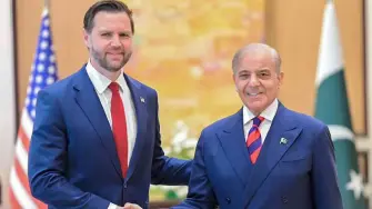 Pese a la tregua anunciada el martes, la desconfianza es mutua tras seis semanas de contienda en las que Estados Unidos e Israel bombardearon cientos de objetivos en Irán y mataron entre otros a su líder supremo, Alí Jamenei, al tiempo que Teherán atacó en represalia al Estado hebreo y a las monarquías árabes del Golfo.

Para más información del tema, visita: https://www.eleconomista.com.mx/internacionales/iran-estados-unidos-celebran-negociacion-paz-marcada-desconfianza-mutua-20260411-808254.html

¡Síguenos en nuestras redes sociales para mantenerte informado!

Twitter: https://twitter.com/eleconomista 
Facebook: https://www.facebook.com/ElEconomista.mx
Instagram: https://www.instagram.com/eleconomistamx
LinkedIn: https://www.linkedin.com/company/el-economista/

#ElEconomista #Irán #EstadosUnidos