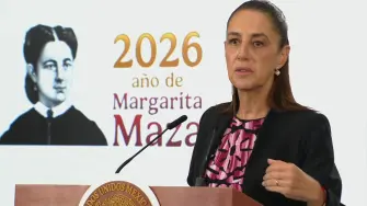 La presidenta Claudia Sheinbaum dio a conocer este lunes que en los próximos días se reunirá con gasolineros y productores para analizar el aumento del precio de los combustibles y la canasta básica.

Para más información del tema, visita: https://www.eleconomista.com.mx/politica/sheinbaum-anuncia-reunion-gasolineros-productores-analizar-aumento-precios-20260413-808441.html

Twitter: https://twitter.com/eleconomista 
Sitio web: https://www.eleconomista.com.mx/ 
Facebook: https://www.facebook.com/ElEconomista.mx 
Instagram: https://www.instagram.com/eleconomistamx 

#ElEconomista #EETV #Política