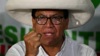 El candidato de izquierda radical Roberto Sánchez.