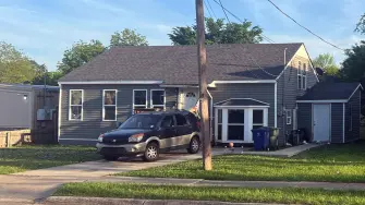 Un hombre mató a tiros a ocho niños —siete de ellos sus hijos— en la madrugada del domingo en el estado sureño de Luisiana, en Estados Unidos, en un episodio de violencia doméstica que afectó a tres residencias, informó la policía.

¡Síguenos en nuestras redes sociales para mantenerte informado!