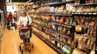 Considerando el dato de marzo, el Indicador de Consumo Big Data muestra que el consumo ha caído en promedio 2.0% en lo que va de 2026 frente al mismo periodo de 2025, lo que implica una diferencia de 9.9 puntos porcentuales.