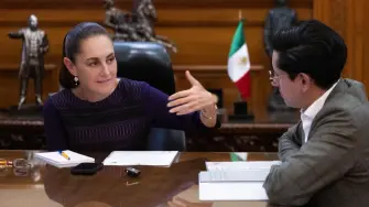 Sheinbaum enfatizó que "Canadá y México somos naciones cercanas y socios comerciales".

Para más información del tema, visita: https://www.eleconomista.com.mx/politica/sheinbaum-carney-refuerzan-lazos-llamada-mision-secretaria-economia-viajara-canada-20260424-810472.html

¡Síguenos en nuestras redes sociales para mantenerte informado!

Twitter: https://twitter.com/eleconomista 
Facebook: https://www.facebook.com/ElEconomista.mx
Instagram: https://www.instagram.com/eleconomistamx
LinkedIn: https://www.linkedin.com/company/el-economista/

#ElEconomista #Sheinbaum #MarkCarney