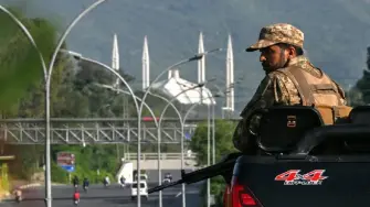 Desde el 8 de abril rige en la zona un alto al fuego que Estados Unidos prorrogó de forma unilateral.

Para más información del tema, visita: https://www.eleconomista.com.mx/internacionales/trump-cancela-viaje-emisarios-negociaciones-sobre-guerra-medio-oriente-20260425-810496.html

¡Síguenos en nuestras redes sociales para mantenerte informado!

Twitter: https://twitter.com/eleconomista 
Facebook: https://www.facebook.com/ElEconomista.mx
Instagram: https://www.instagram.com/eleconomistamx
LinkedIn: https://www.linkedin.com/company/el-economista/

#ElEconomista #Trump #GuerraenIrán