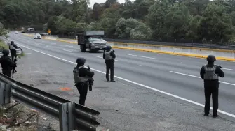 La muerte de los dos estadounidenses ha reavivado las tensiones entre Estados Unidos y México en torno a la cooperación en materia de seguridad. 

Para más información del tema, visita: https://www.eleconomista.com.mx/politica/agentes-eu-muertos-mexico-tenian-permiso-operativo-20260425-810495.html 

¡Síguenos en nuestras redes sociales para mantenerte informado! 

Twitter: https://twitter.com/eleconomista 
Facebook: https://www.facebook.com/ElEconomista.mx 
Instagram: https://www.instagram.com/eleconomistamx 
LinkedIn: https://www.linkedin.com/company/el-economista/ 

#ElEconomista #Chihuahua #CIA