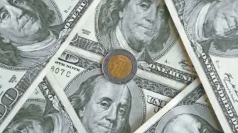 El peso gana terreno moderadamente en un mercado que espera avances hacia una negociación que lleve al final de la guerra en Oriente Medio.

¡Síguenos en nuestras redes sociales para mantenerte informado!