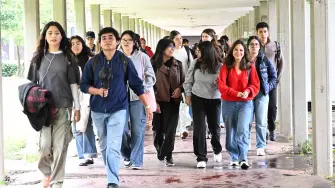 jóvenes, mexicanos, universitarios