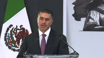 El secretario de Seguridad y Protección Ciudadana, Omar García Harfuch, reafirmó la presencia permanente del gabinete de seguridad federal en Sinaloa tras la licencia solicitada por el gobernador Rubén Rocha Moya.

Para más información del tema, visita: https://www.eleconomista.com.mx/politica/harfuch-refuerza-presencia-sinaloa-descartan-amenazas-rocha-moya-20260504-811747.html 

Twitter: https://twitter.com/eleconomista 
Sitio web: https://www.eleconomista.com.mx/ 
Facebook: https://www.facebook.com/ElEconomista.mx 
Instagram: https://www.instagram.com/eleconomistamx 

#ElEconomista #EETV #Política