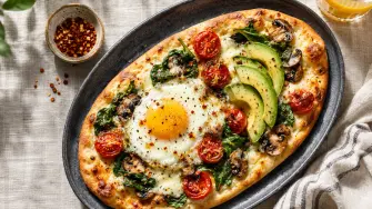Pizza y huevo