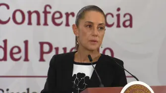 La presidenta Claudia Sheinbaum negó que los consulados mexicanos intervengan en asuntos políticos de Estados Unidos y defendió su labor de protección a migrantes.

Para más información del tema, visita: 
https://www.eleconomista.com.mx/empresas/asia-recibe-primer-cargamento-combustoleo-mexicano-9-meses-interrupciones-guerra-20260508-812586.html  

¡Síguenos en nuestras redes sociales para mantenerte informado! 

Twitter: https://twitter.com/eleconomista 
Facebook: https://www.facebook.com/ElEconomista.mx 
Instagram: https://www.instagram.com/eleconomistamx 
LinkedIn: https://www.linkedin.com/company/el-economista/ 

#ElEconomista #EETV #Política