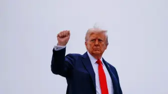 El presidente estadounidense Donald Trump anunció un alto el fuego de tres días entre Ucrania y Rusia a partir del sábado. 

¡Síguenos en nuestras redes sociales para mantenerte informado!
