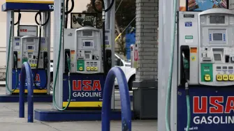 El repunte del precio de los combustibles no sólo está afectando a automovilistas en su día a día, sino incluso también a negocios.