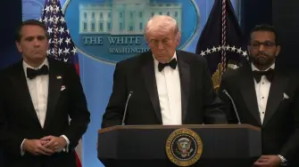 El hombre de California acusado de haber intentado asesinar al presidente estadounidense Donald Trump durante una cena de gala de la prensa en Washington el mes pasado se declaró no culpable.

¡Síguenos en nuestras redes sociales para mantenerte informado!

Twitter: https://twitter.com/eleconomista 
Sitio web: https://www.eleconomista.com.mx/ 
Facebook: https://www.facebook.com/ElEconomista.mx 
Instagram: https://www.instagram.com/eleconomistamx