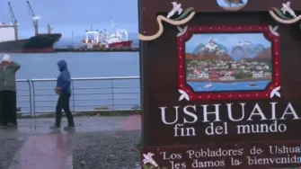 Hasta ahora se creía que el lugar donde una pareja de neerlandeses se infectó con hantavirus era un basural de Ushuaia (Argentina), justo antes de abordar el MV Hondius con destino a Cabo Verde. Pero expertos locales descartaron esa hipótesis, a la vez que las autoridades locales no han registrado ningún caso por hantavirus en Ushuaia desde 1996. El viernes una misión de verificación llegará a la zona para dar con el origen del brote que hasta ahora ha afectado a al menos nueve ocupantes del crucero, de los cuales tres fallecieron, entre ellos los dos neerlandeses