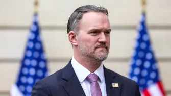 El representante comercial de Estados ⁠Unidos dijo que la ‌primera ronda de negociaciones ⁠formales para actualizar ⁠el T-MEC, ​se centrará en reforzar las normas regionales ​de origen y las disposiciones en materia de seguridad económica.

¡Síguenos en nuestras redes sociales para mantenerte informado!