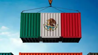 Las exportaciones e importaciones de productos de México batieron récords en abril, con alzas interanuales de 32.6 y 24.1% respectivamente, informó este lunes el Inegi.

Para más información del tema, visita: https://www.eleconomista.com.mx/empresas/exportaciones-e-importaciones-mexico-baten-records-alzas-32-24-abril-20260525-815207.html

¡Síguenos en nuestras redes sociales para mantenerte informado!

Twitter: https://twitter.com/eleconomista 
Facebook: https://www.facebook.com/ElEconomista.mx
Instagram: https://www.instagram.com/eleconomistamx
LinkedIn: https://www.linkedin.com/company/el-economista/

#ElEconomista #Exportaciones #EconomíadeMéxico