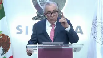 Un gobernador mexicano solicitado por Estados Unidos por narcotráfico dijo que declaró este martes ante la fiscalía general de su país, con la que colaborará en la investigación, según publicó en X. 

¡Síguenos en nuestras redes sociales para mantenerte informado! 

Twitter: https://twitter.com/eleconomista 
Facebook: https://www.facebook.com/ElEconomista.mx 
Instagram: https://www.instagram.com/eleconomistamx 
LinkedIn: https://www.linkedin.com/company/el-economista/ 

#ElEconomista #EETV