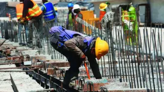 La tasa de informalidad alcanzó su nivel más alto desde octubre del año pasado, luego de que la creación de empleo de abril se centrara íntegramente en la ocupación informal, según los datos de la ENOE. 

Para más información del tema, visita: https://www.eleconomista.com.mx/capital-humano/mercado-laboral-genera-448-000-empleos-abril-informalidad-motor-principal-20260528-815811.html 

¡Síguenos en nuestras redes sociales para mantenerte informado! 

#ElEconomista #MercadoLaboral