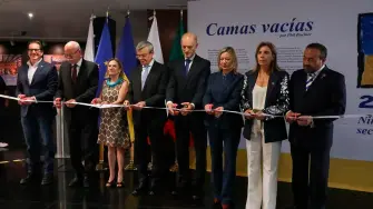 Inauguración de exposición Camas Vacías en el Senado de la República.