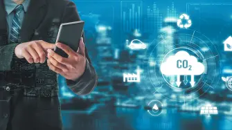 La metodología de Morningstar Sustainalytics pondera el riesgo ASG de las carteras a partir de la exposición de los emisores, su gestión frente a riesgos materiales y criterios como carbono, controversias y sostenibilidad corporativa.
