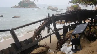 Afectaciones en el puerto de Acapulco, tras el paso de la tormenta Boris, que tocó tierra la madrugad del martes 9 de junio.