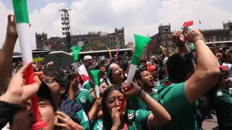 Cientos acudieron al Fan Fest en el Zócalo de la Ciudad  de México para la inauguración del Mundial 2026.