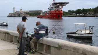 La llegada del cargamento ocurre mientras Cuba enfrenta restricciones energéticas y un bloqueo petrolero de Estados Unidos.