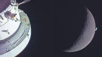 En una entrevista con AFP, la Administradora Asociada de la Dirección de Misiones Científicas de la NASA cuenta cómo se preparan para lograr esta hazaña.