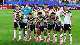 El fútbol total de Alemania arremetió sin piedad y goleó 7-1 a una Curazao que pagó carísimo el atrevimiento de querer complicar la vida a la tetracampeona, en la apertura del Grupo E de la Copa del Mundo.