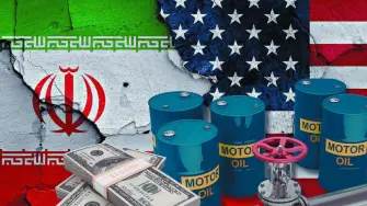 En la mañana de este lunes, el Brent cedía 1.46 dólares, o un 1.8%, a 79.11 dólares el barril, tras subir a 82.3 dólares más temprano en la sesión debido a las amenazas del presidente Donald Trump, de reanudar la guerra contra Irán.

Para más información del tema, visita: 
https://www.eleconomista.com.mx/mercados/petroleo-cae-reunion-eu-iran-preven-disminucion-riesgos-suministro-20260622-819613.html  

¡Síguenos en nuestras redes sociales para mantenerte informado! 

Twitter: https://twitter.com/eleconomista 
Facebook: https://www.facebook.com/ElEconomista.mx 
Instagram: https://www.instagram.com/eleconomistamx 
LinkedIn: https://www.linkedin.com/company/el-economista/ 

#ElEconomista #EETV #Mercados