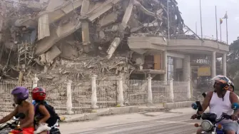 Destrozos causados por los sismos en La Guaira, Venezuela.