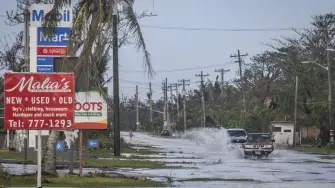 Decenas de miles de personas quedaron este martes sin electricidad en Guam y las Marianas del Norte, tras el paso de un supertifón por estos territorios insulares estadounidenses del Pacífico, sin que haya constancia de víctimas mortales.

¡Síguenos en nuestras redes sociales para mantenerte informado!