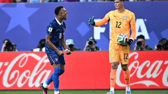 El delantero y capitán de Francia, Kylian Mbappé, respondió con dureza a los comentarios racistas realizados por la senadora paraguaya Celeste Amarilla tras el partido entre ambas selecciones en el Mundial 2026. Mientras el Gobierno de Paraguay condenó las declaraciones y aclaró que no representan la postura oficial del país, la polémica desató un intenso debate en redes sociales sobre el racismo y el discurso de odio en el deporte.